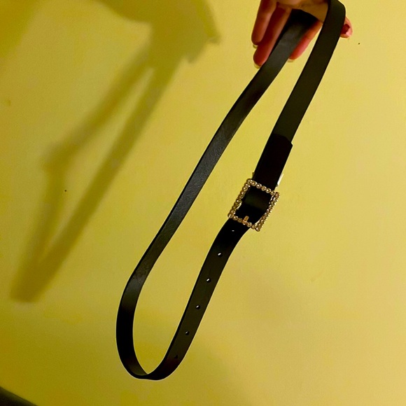 Simple and Elegant Black belt - Picture 1 of 2